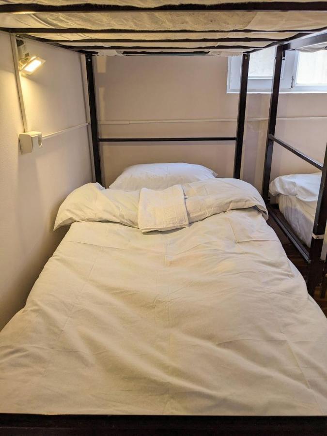 Harmony Boutique Hostel バトゥーミ エクステリア 写真